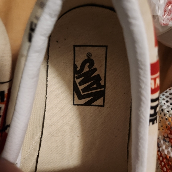 Vans - Picture 5 of 5